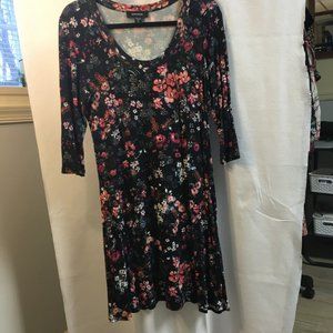 Karen Kane Round Neck Black/Floral Print Swing Dress Sz XL